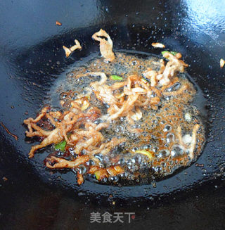 肉丝炒绿豆芽的做法步骤：3