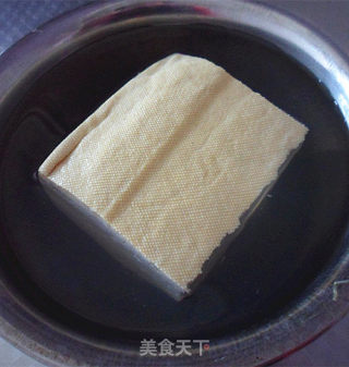 脆炸豆腐的做法步骤：1