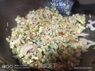 杂蔬菜鸡蛋炒饭的做法步骤：5