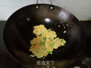 青蒜炒鸡蛋的做法步骤：4