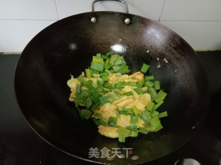 青蒜炒鸡蛋的做法步骤：5
