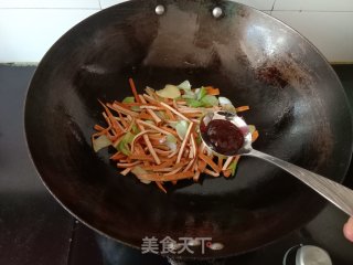大葱炒香干的做法步骤：3