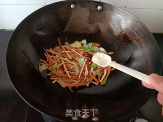 大葱炒香干的做法步骤：4
