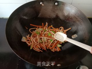 大葱炒香干的做法步骤：5