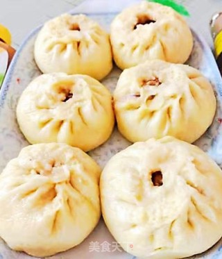 玉米面鲜肉包的做法步骤：16