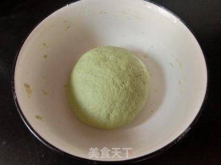 菠菜汁花卷的做法步骤：8