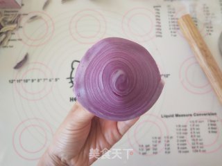 紫薯红豆蛋黄酥的做法步骤：16