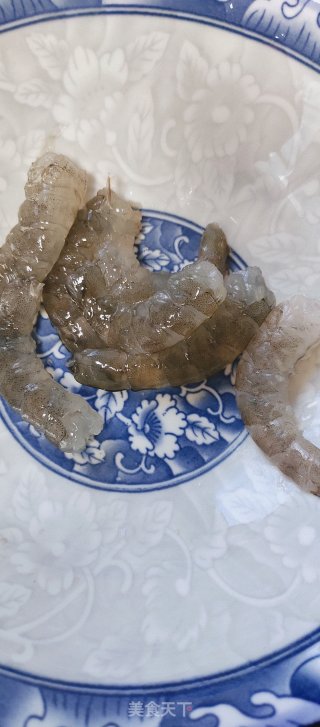 芥末虾球的做法步骤：1