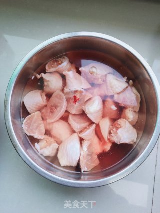 香菇鸡块的做法步骤：5