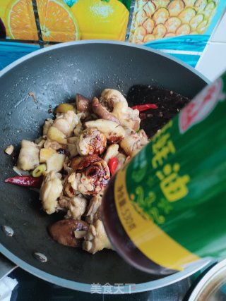 香菇鸡块的做法步骤：12