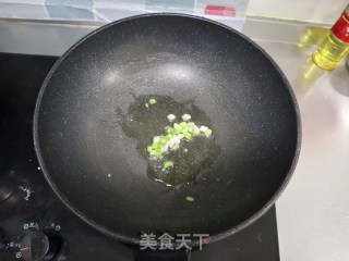 ????刷脂刮油❗️裙带菜虾仁豆腐汤❗️鲜美补钙又营养的做法步骤：3