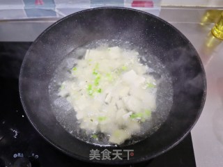 ????刷脂刮油❗️裙带菜虾仁豆腐汤❗️鲜美补钙又营养的做法步骤：5