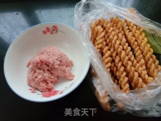 麻花肉丸汤的做法步骤：1
