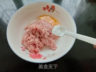 麻花肉丸汤的做法步骤：2