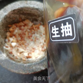 “嗦粉”蒜香煎蛋绿豆粉的做法步骤：10
