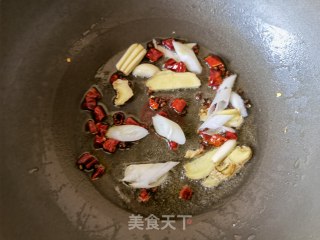 糯玉米莴笋炖排骨的做法步骤：7