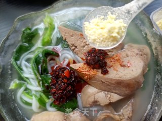 “嗦粉”菠菜鸡肝米粉的做法步骤：14