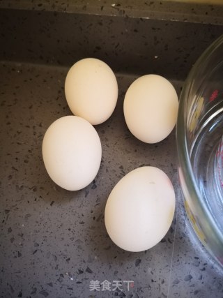 菠菜炒鸡蛋的做法步骤：2