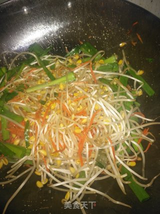 炒豆芽的做法步骤：6