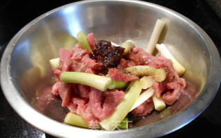 韩式牛肉串的做法步骤：2