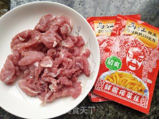 榨菜肉丝汤的做法步骤：1