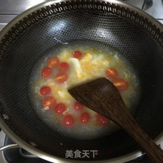 圣女果鸡蛋汤的做法步骤：4