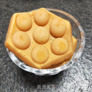 草莓酸奶甜品的做法步骤：2