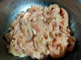鱼香鸡丝的做法步骤：2