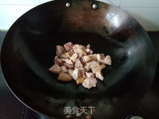 春笋胡萝卜烧肉的做法步骤：5