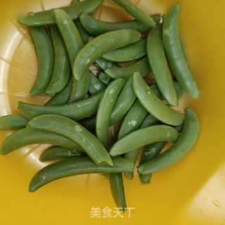 白灼甜豆的做法步骤：2