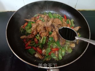 青椒炒鸡肝的做法步骤：5