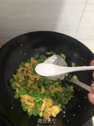 杭椒炒鸡蛋的做法步骤：3