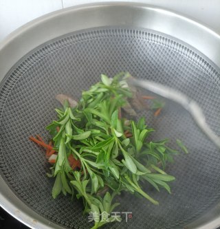 鸡肝木耳炒养心菜的做法步骤：14