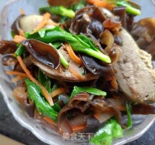 鸡肝木耳炒养心菜的做法步骤：19