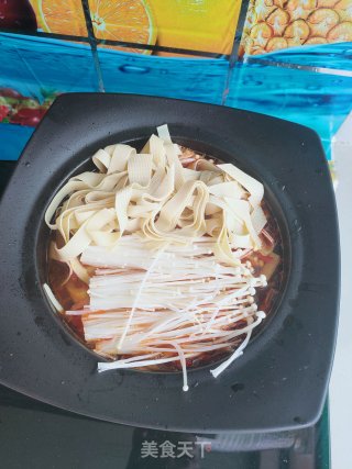砂锅炖粉皮的做法步骤：10