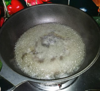 胡萝卜炒苦瓜的做法步骤：5