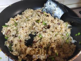叉烧大蒜苗炒饭的做法步骤：5