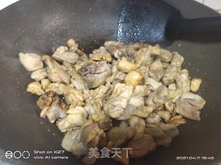 鸡肉烧白菜梗的做法步骤：4