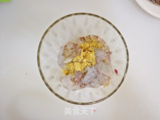 黑椒虾仁意面❗️巨好吃零基础❗️的做法步骤：2
