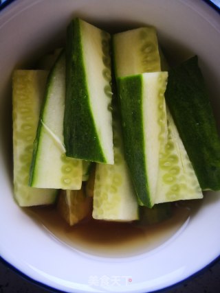 果醋黄瓜腌的做法步骤：5