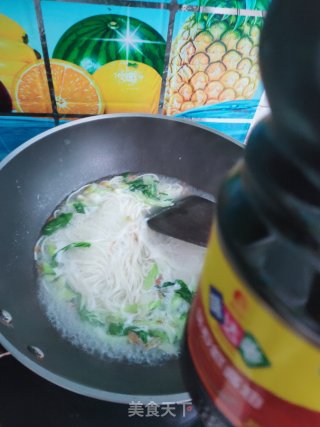 油菜鸡蛋面的做法步骤：11