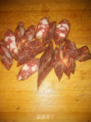 芦笋炒腊肠的做法步骤：2