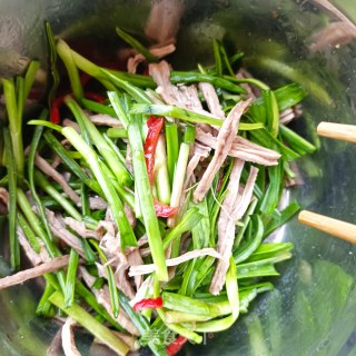 蒜苗拌肉丝的做法步骤：11