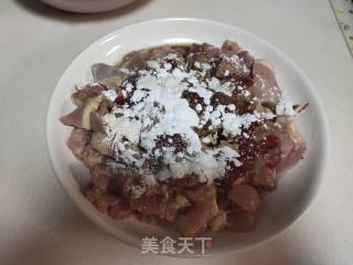 油炸酥鸡肉的做法步骤：1