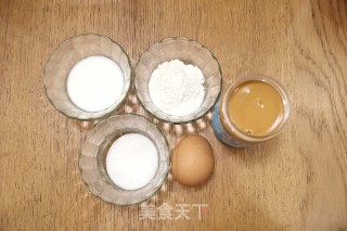 花生酱戚风杯子蛋糕的做法步骤：1