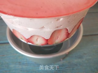 草莓慕斯蛋糕的做法步骤：13