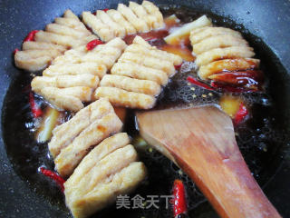 兰花豆腐干烧土豆的做法步骤：10