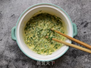香椿鸡蛋煎饼的做法步骤：8