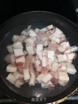 红烧肉的做法步骤：2