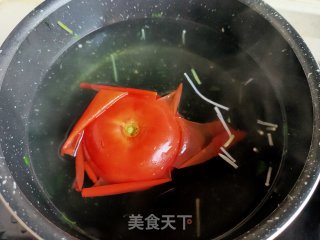 西红柿手擀面的做法步骤：2